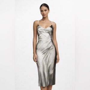 Widow sculpture dress